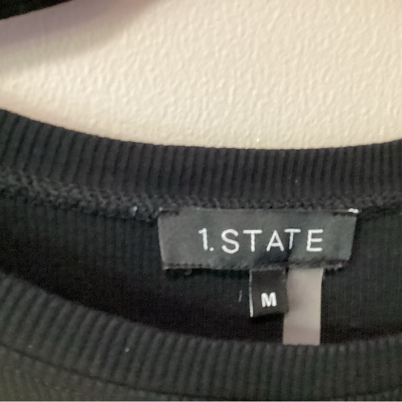 1. State puff sleeve rib knot t-shirt. Medium black - Picture 3 of 4